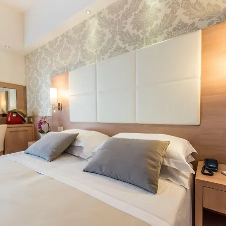 Szálloda Michelangelo 4*