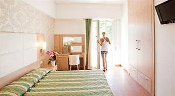 Michelangelo Hotel 4*