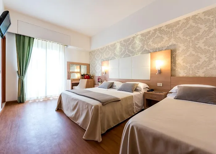 Michelangelo Hotel 4*